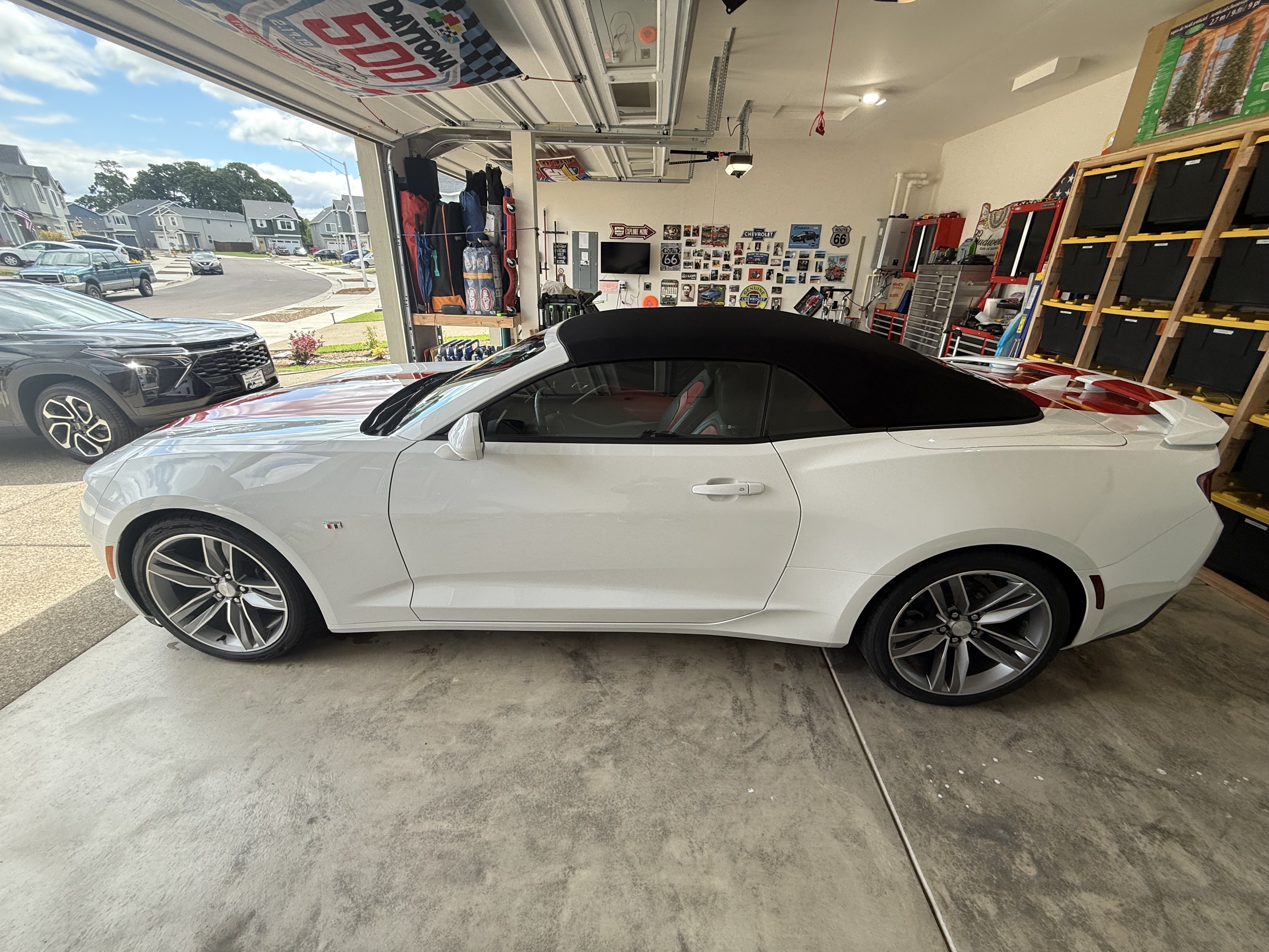Used 2017 Chevrolet Camaro LT RWD image 14