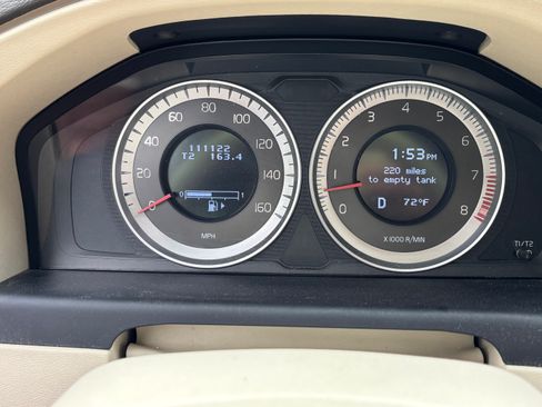 Used 2011 Volvo XC70 T6 AWD/4WD image 8