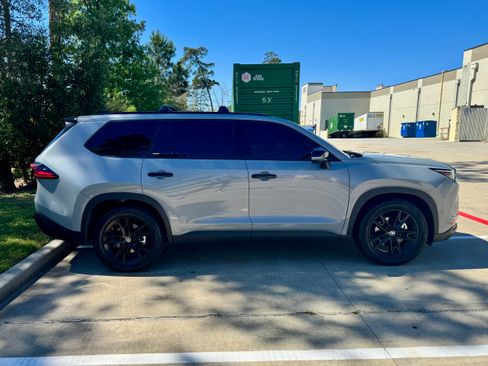 Used 2025 Toyota Grand Highlander AWD Hybrid image 9