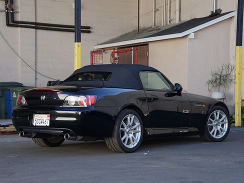 Used 2002 Honda S2000 image 4