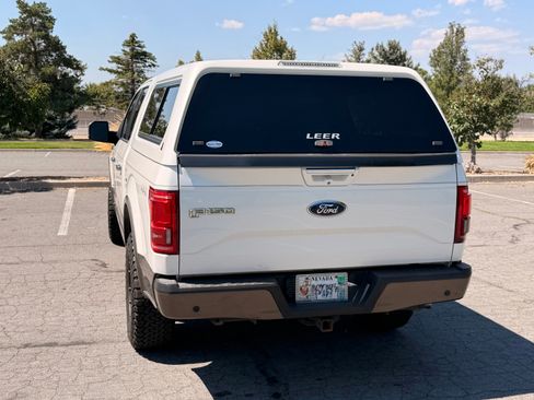 Used 2015 Ford F150 Lariat w/ Equipment Group 502A Luxury AWD/4WD image 5