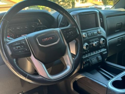 Used 2019 GMC Sierra 1500 SLT w/ SLT Premium Plus Package AWD/4WD image 11