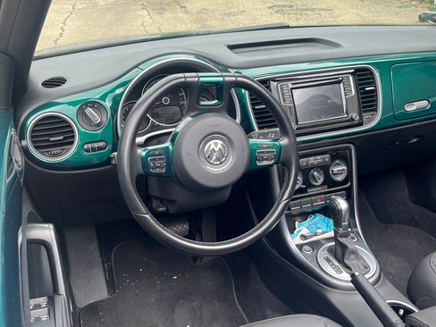 Used 2017 Volkswagen Beetle 1.8T SE FWD image 10