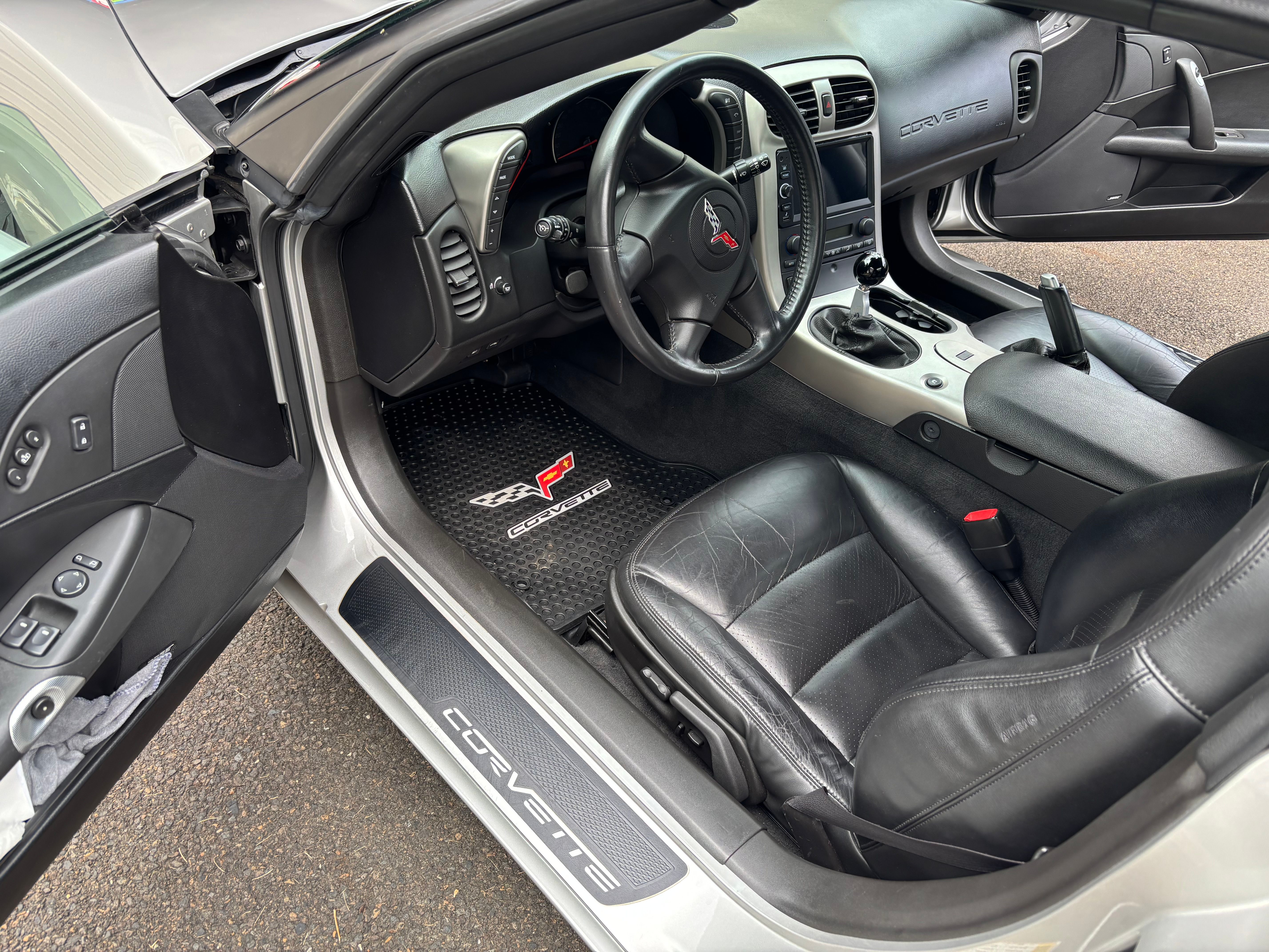 Used 2005 Chevrolet Corvette Convertible w/ Preferred Equipment Group RWD image 5