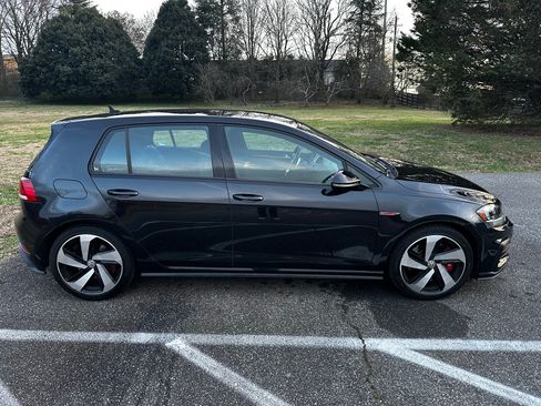 Used 2020 Volkswagen GTI S image 5