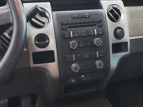 Used 2010 Ford F150 XLT image 17