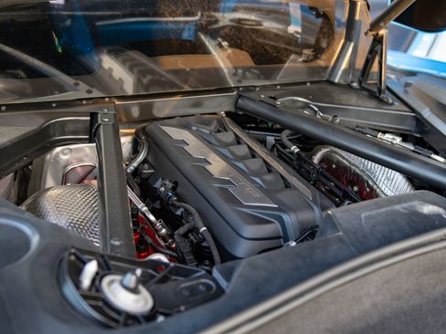 Used 2020 Chevrolet Corvette Stingray Premium Cpe w/ 3LT Preferred Equipment Group image 19