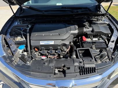 Used 2017 Honda Accord EX-L