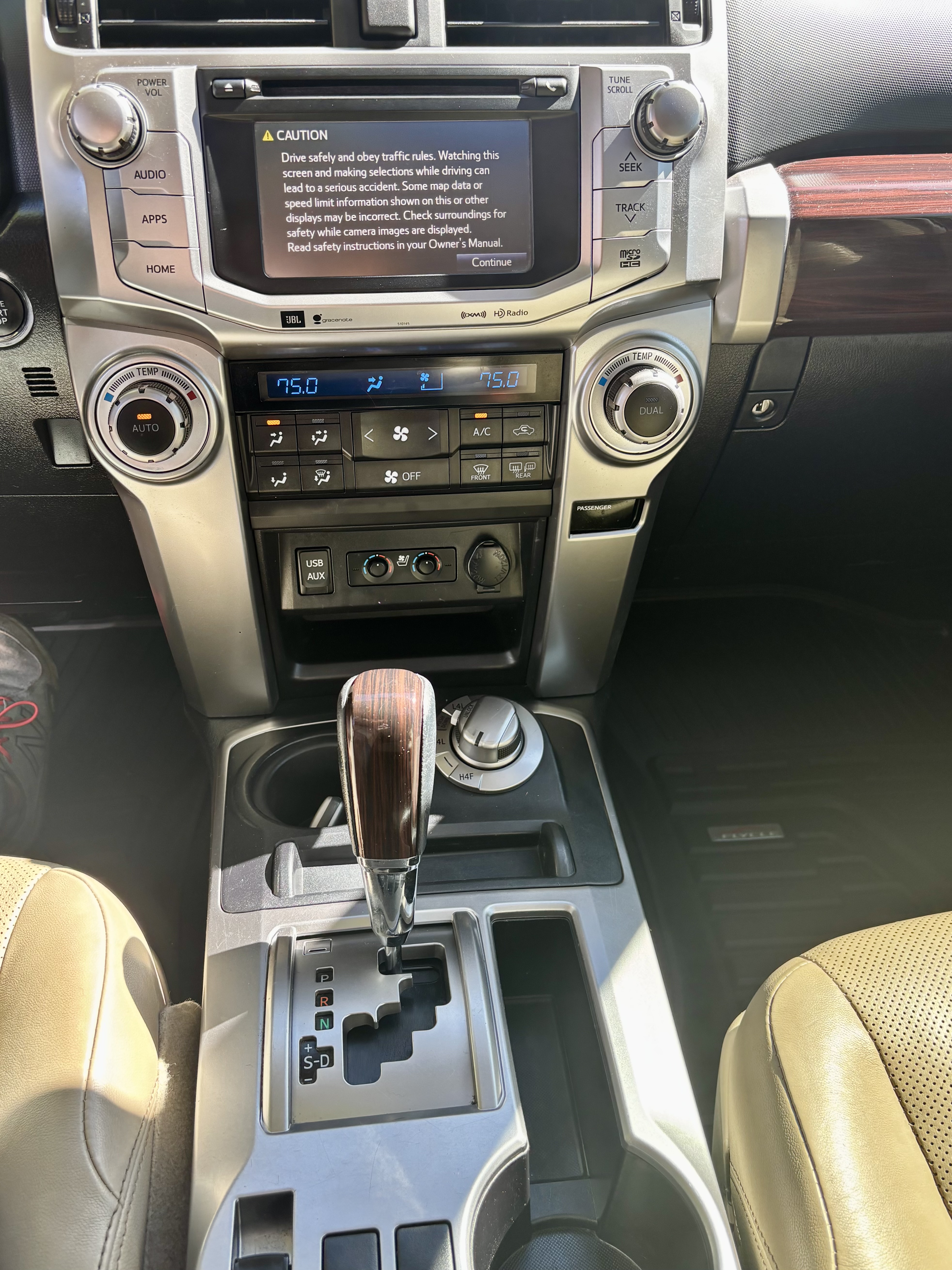 Used 2016 Toyota 4Runner Limited AWD/4WD image 9