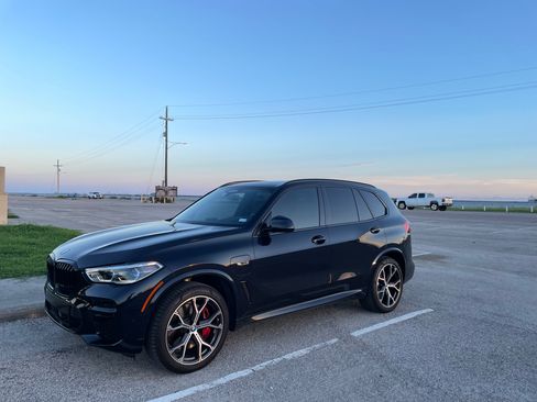 Used 2023 BMW X5 xDrive45e w/ Executive Package image 14