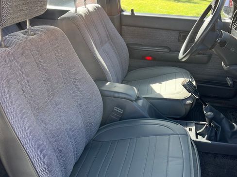 Used 1992 Toyota 4Runner SR5 AWD/4WD image 18