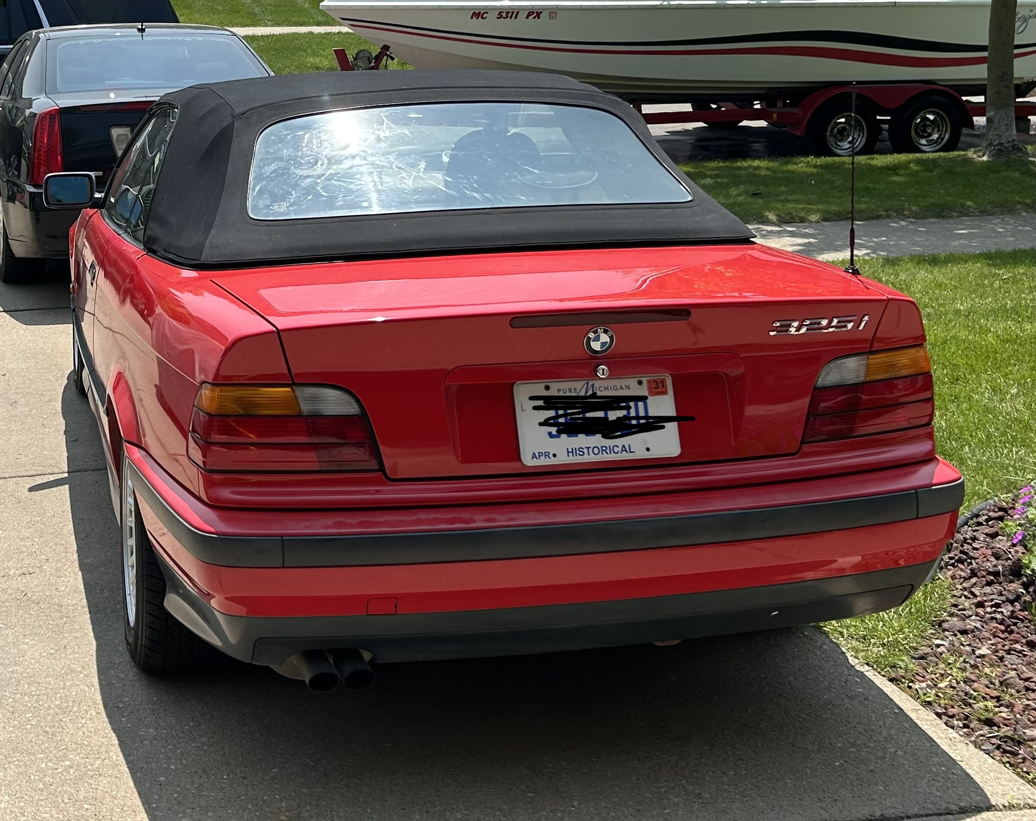 Used 1995 BMW 325i Convertible RWD image 10