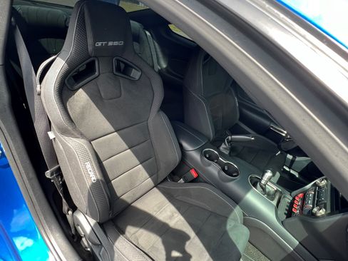 Used 2017 Ford Mustang Shelby GT350 w/ Electronics Package image 21