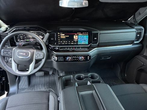 Used 2024 GMC Sierra 1500 Elevation image 12