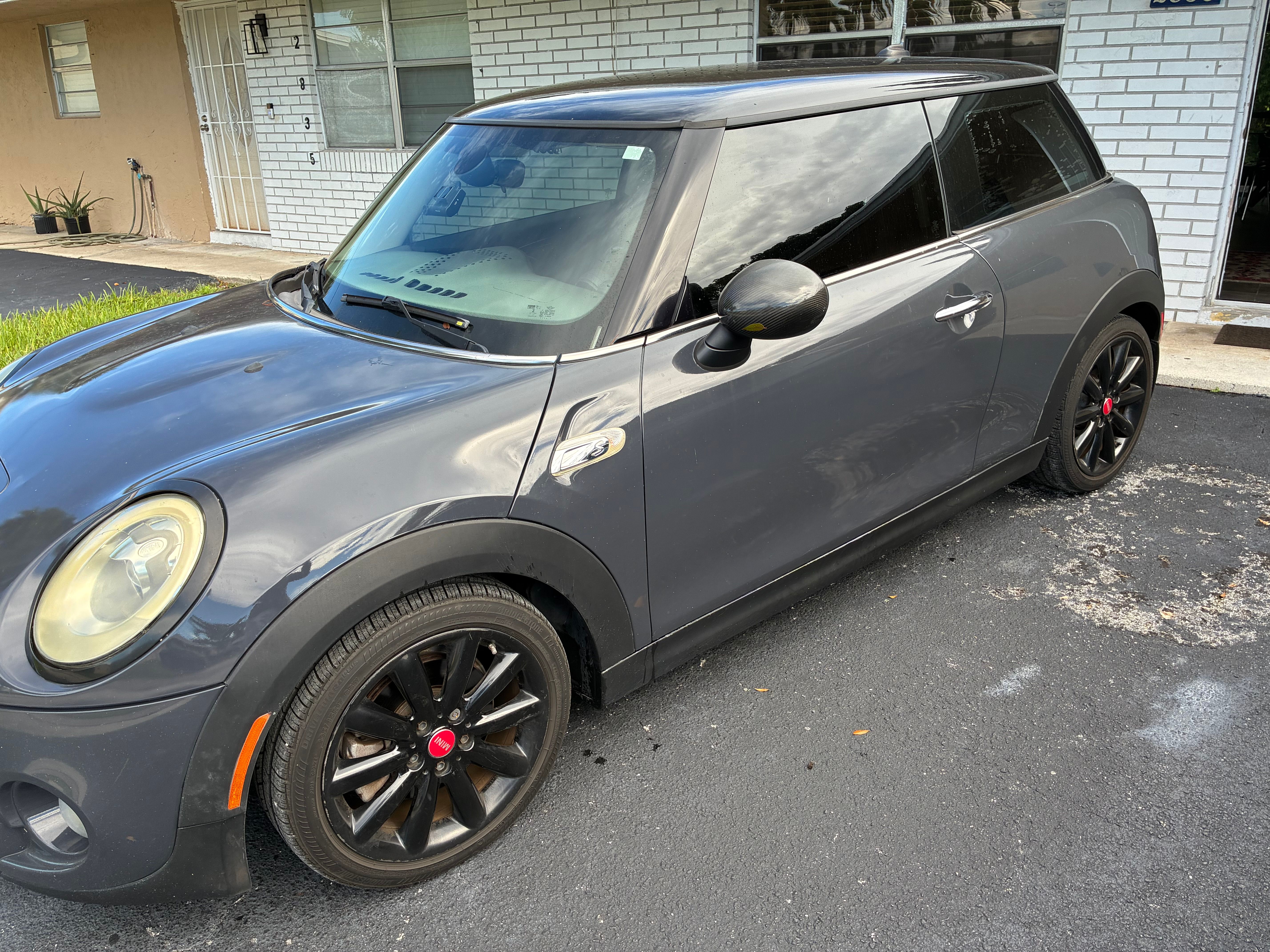 Used 2016 MINI Cooper S w/ Media Package FWD image 2