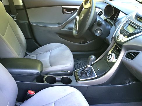 Used 2012 Hyundai Elantra GLS w/ Comfort Pkg 2 FWD image 26