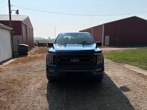 Used 2022 Ford F150 XLT w/ Equipment Group 302A High AWD/4WD image 6
