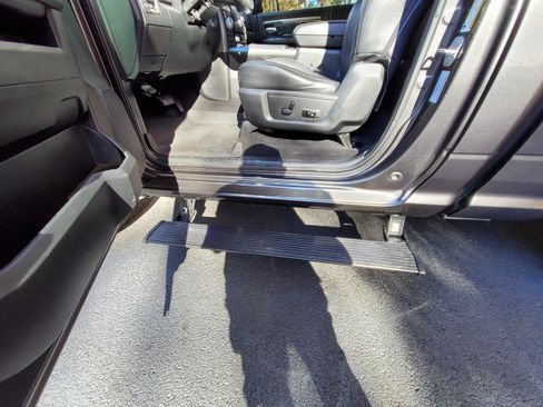 Used 2015 RAM 1500 Sport w/ Convenience Group image 23