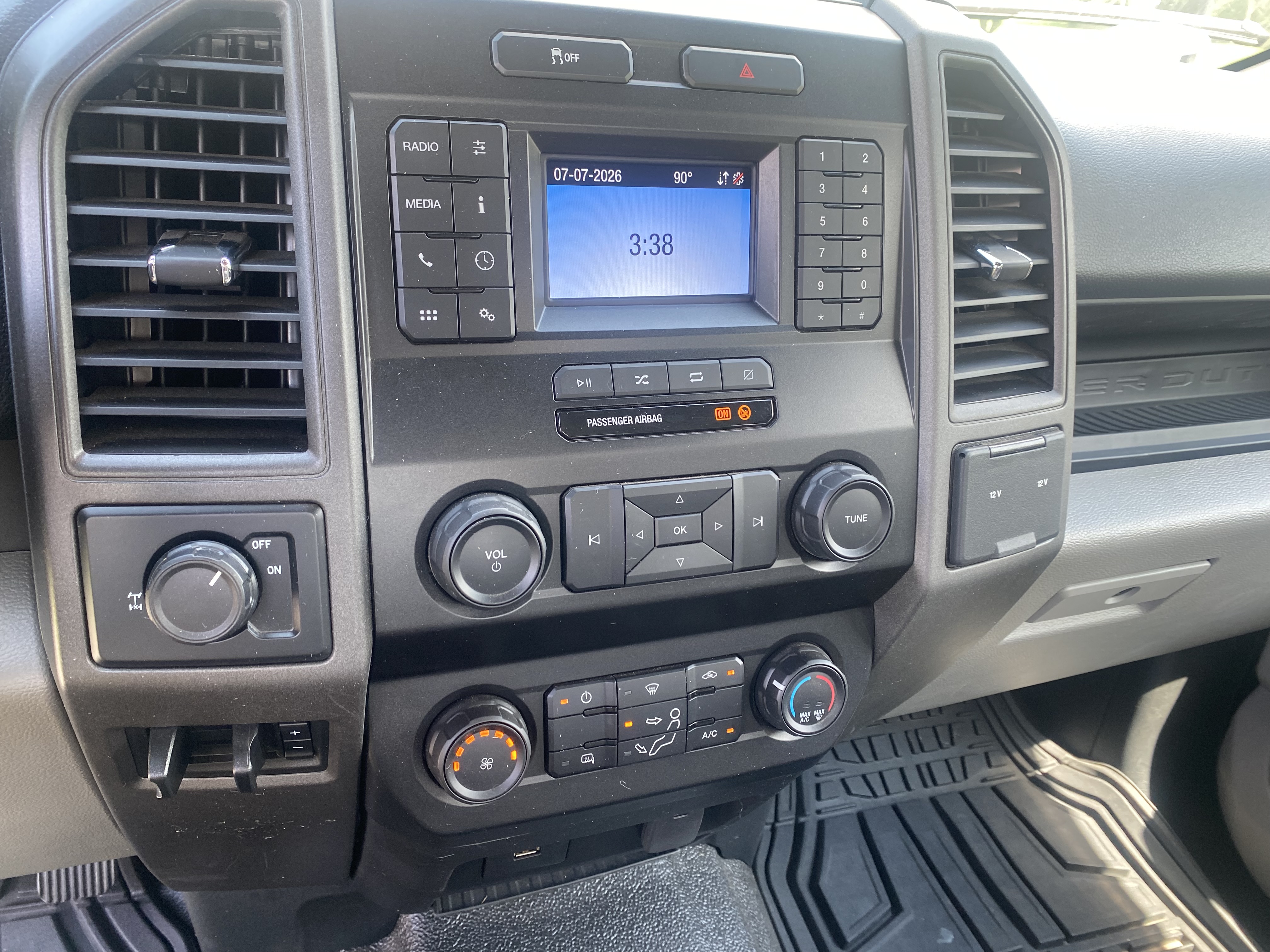 Used 2022 Ford F250 XL w/ Power Equipment Group RWD image 12