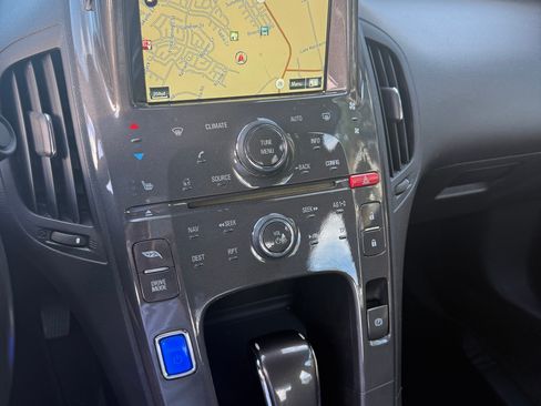 Used 2013 Chevrolet Volt Premium w/ Premium Trim Package FWD image 10