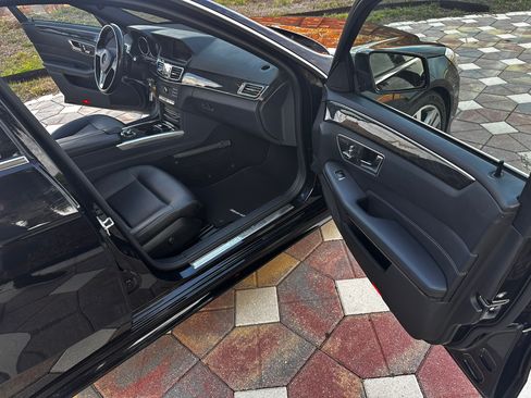Used 2016 Mercedes-Benz E 350 Sedan image 8