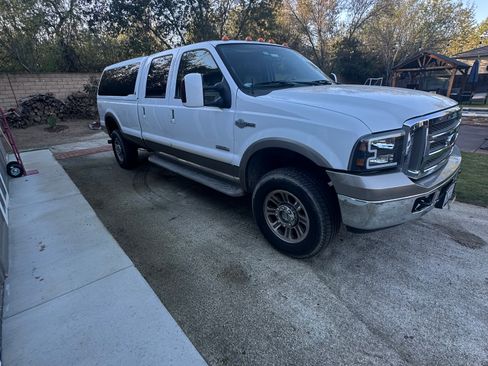 Used 2005 Ford F350 King Ranch image 1