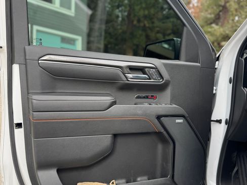 Used 2023 GMC Sierra 1500 AT4 w/ AT4 Premium Package image 10