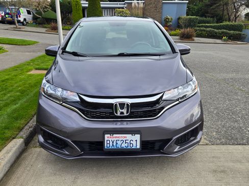 Used 2018 Honda Fit LX image 5