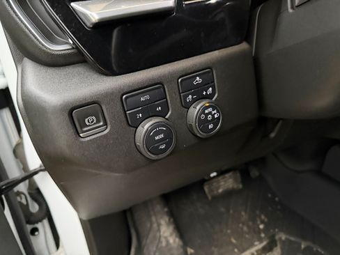 Used 2023 Chevrolet Silverado 1500 RST w/ Redline Edition image 13