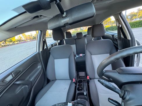 Used 2016 Ford Fiesta S image 25