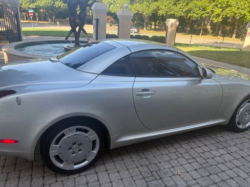 Used 2002 Lexus SC 430 Convertible RWD image 5