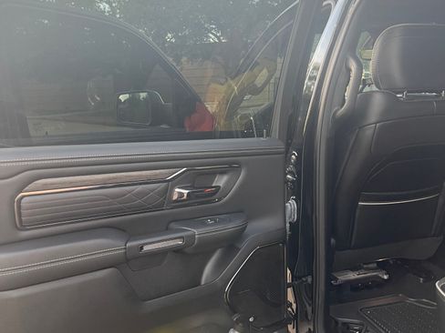 Used 2025 RAM 1500 Limited w/ Off Road Group image 12