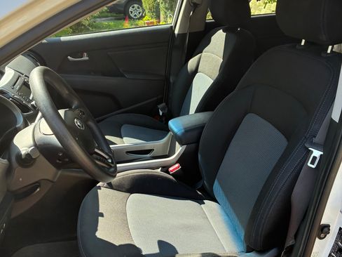 Used 2015 Kia Sportage LX AWD/4WD image 11