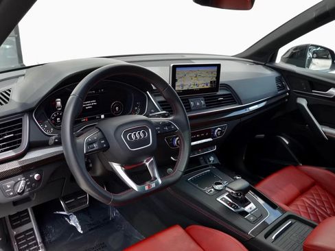 Used 2018 Audi SQ5 Premium Plus w/ Navigation Package AWD/4WD image 16