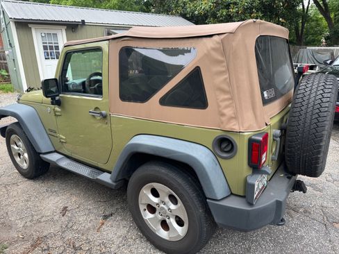 Used 2013 Jeep Wrangler Sport AWD/4WD image 14