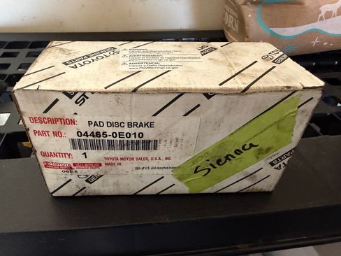 Used 2011 Toyota Sienna LE image 5