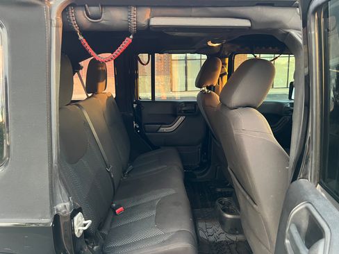 Used 2016 Jeep Wrangler Unlimited Sport image 22