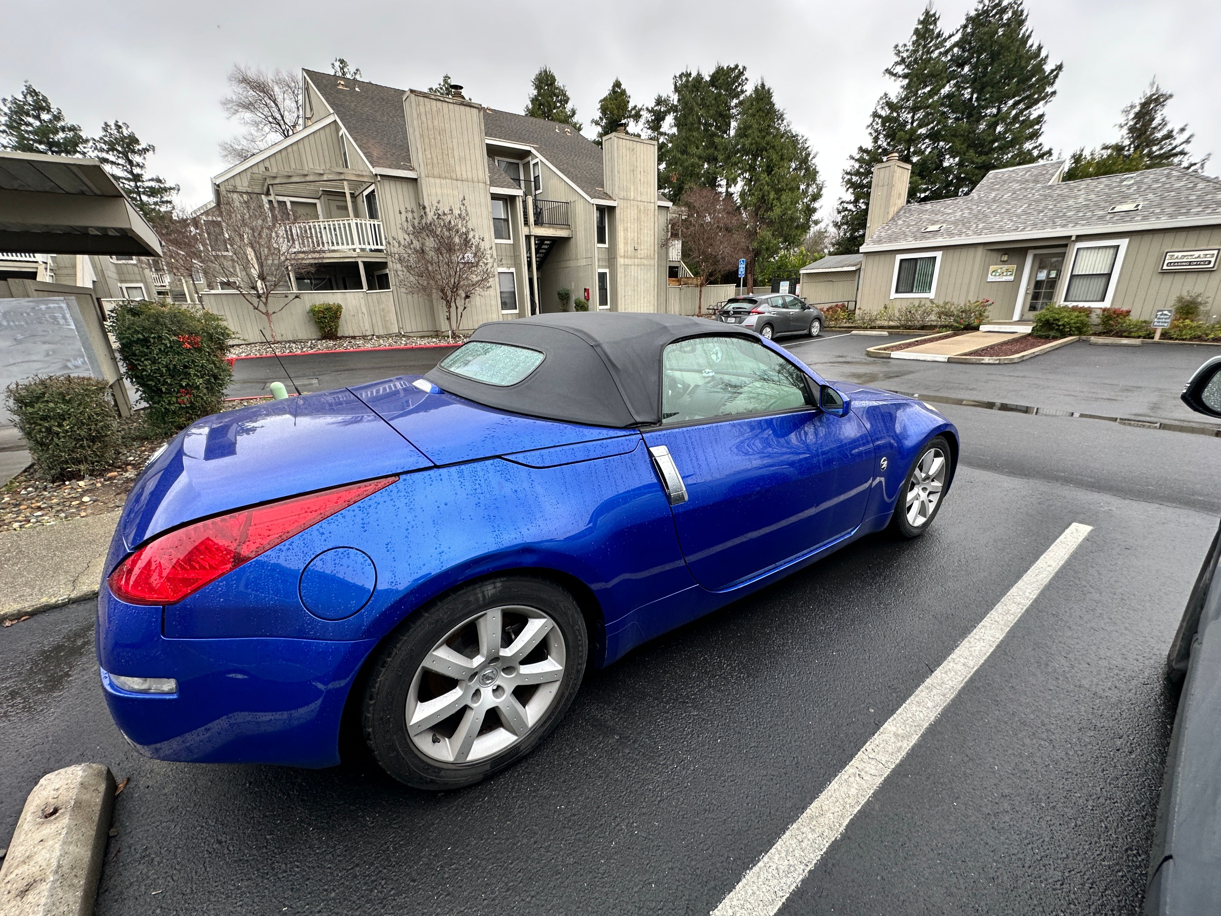 Used 2005 Nissan 350Z Touring RWD image 8