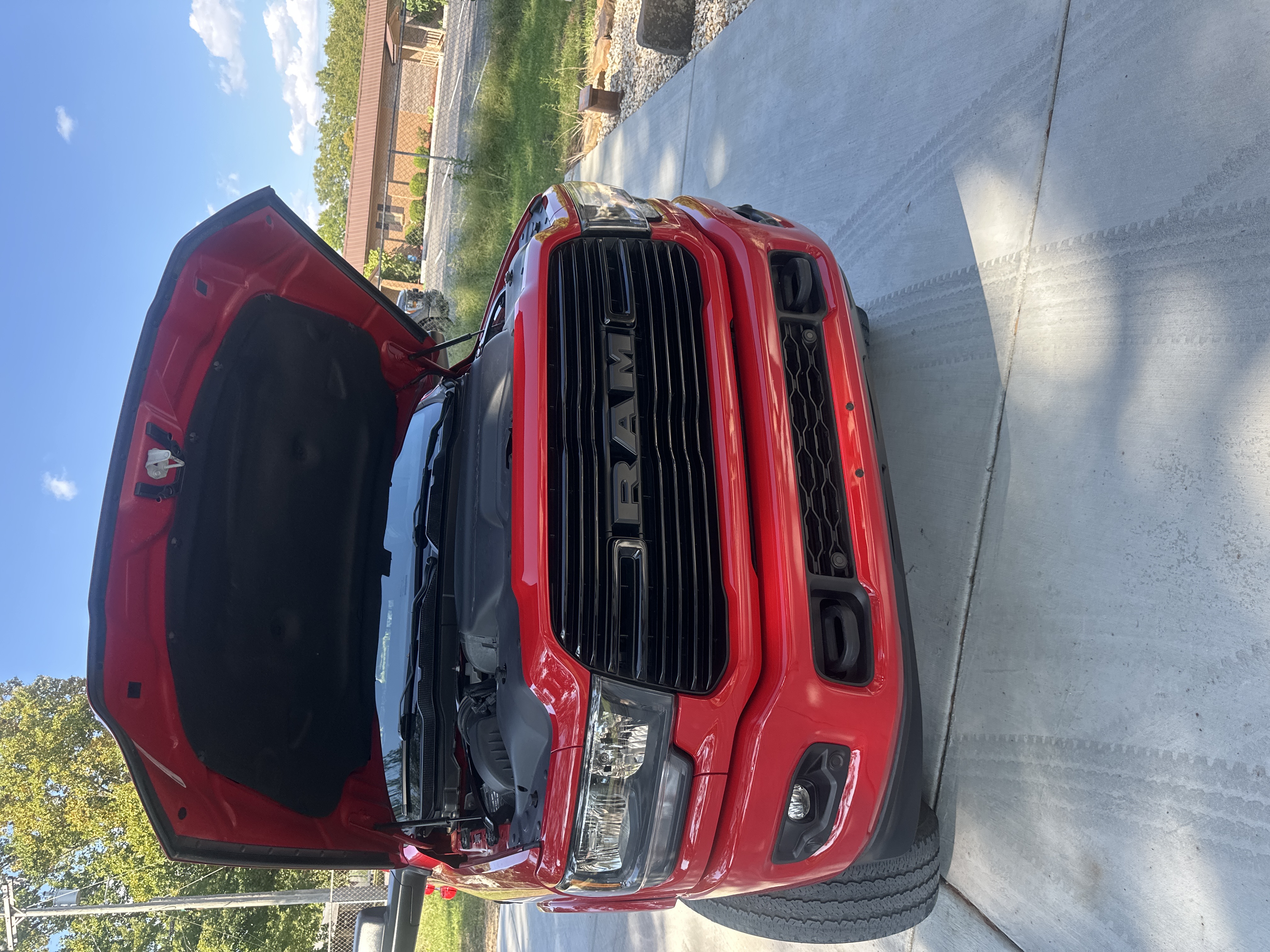 Used 2019 RAM 2500 Big Horn w/ Night Edition AWD/4WD image 11