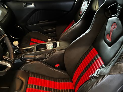 Used 2013 Ford Mustang Shelby GT500 image 11