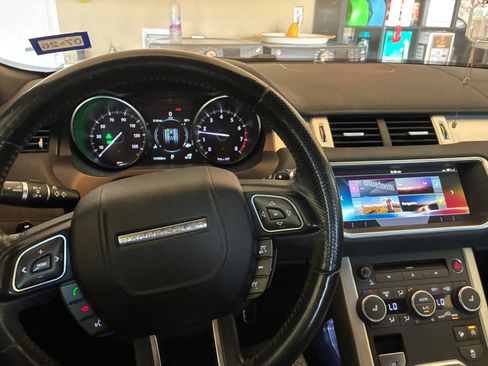 Used 2017 Land Rover Range Rover Evoque HSE Dynamic AWD/4WD image 10