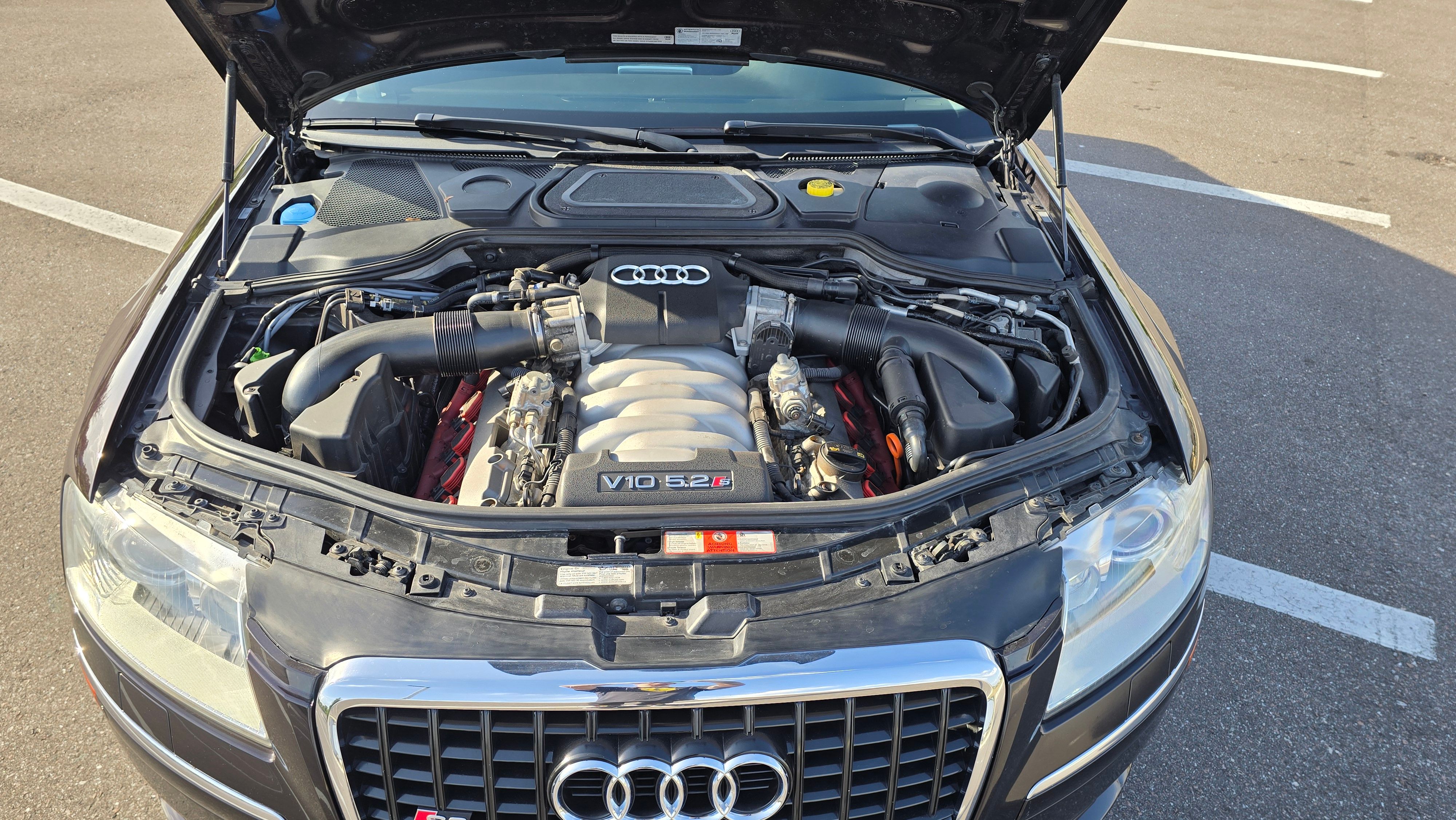Used 2009 Audi S8 AWD/4WD image 8