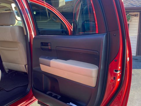 Used 2012 Toyota Tundra 2WD CrewMax image 10