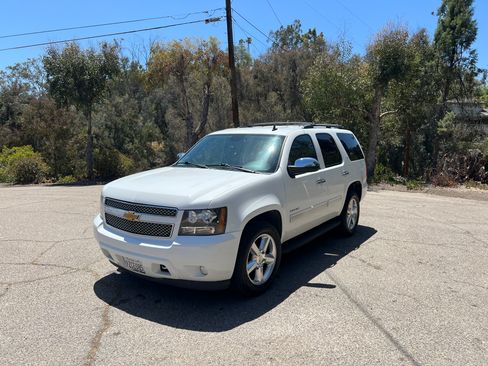 Used 2013 Chevrolet Tahoe LT w/ All-Star Edition RWD image 4