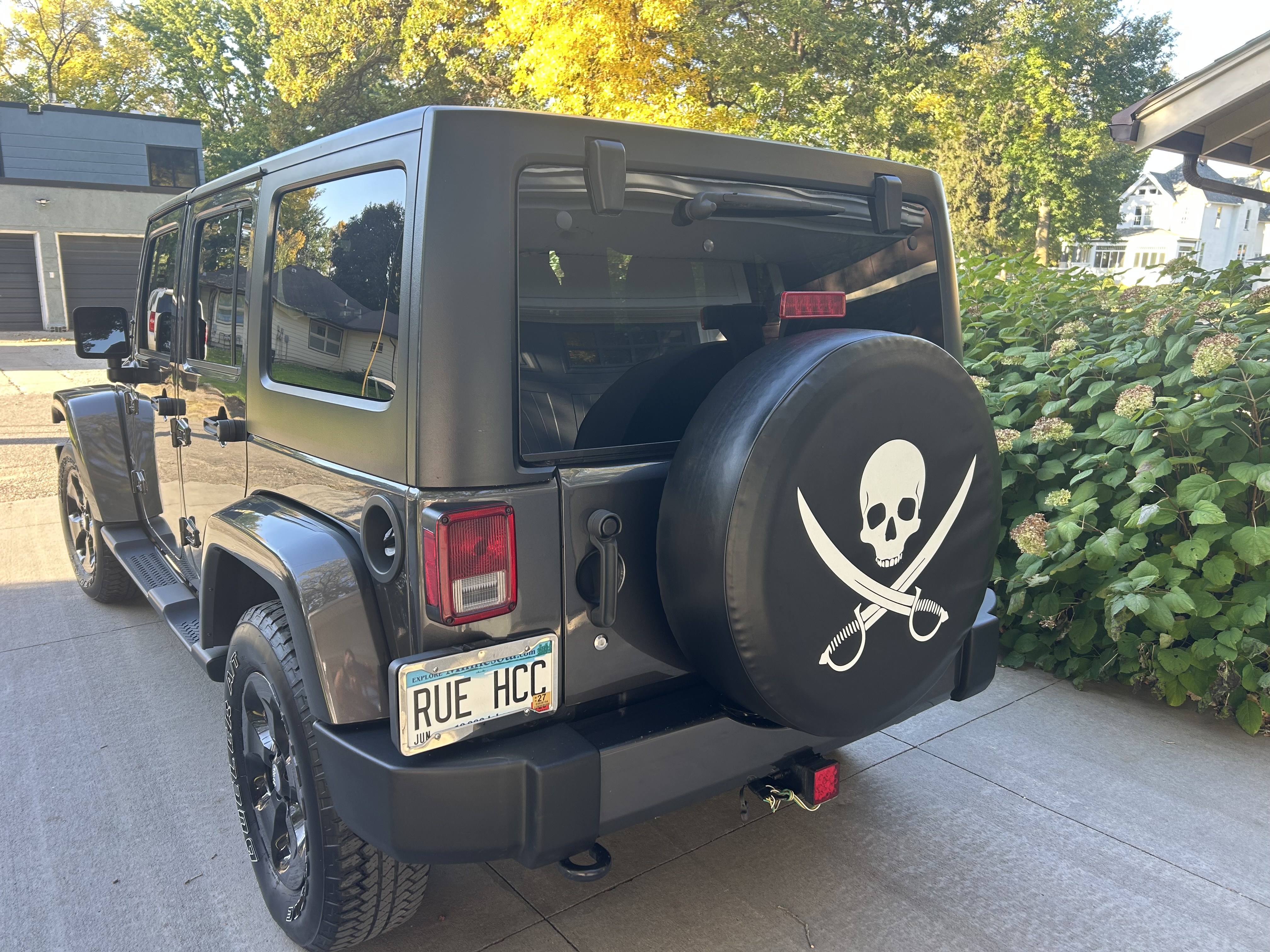 Used 2018 Jeep Wrangler Unlimited Sahara AWD/4WD image 5