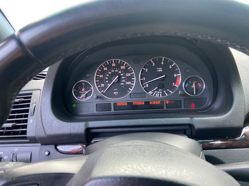 Used 2005 BMW X5 4.4i image 11