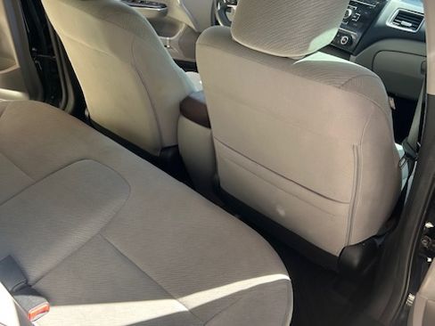 Used 2013 Honda Civic LX image 12