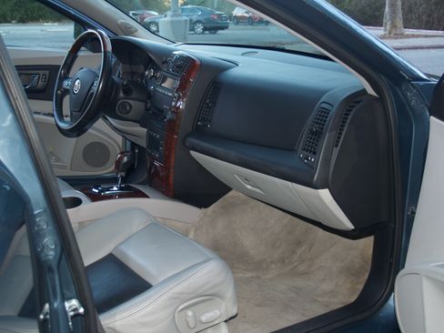 Used 2006 Cadillac CTS 3.6 w/ California CTS Luxury Package RWD image 9