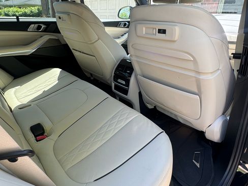 Used 2022 BMW X5 M50i w/ Executive Package AWD/4WD image 8
