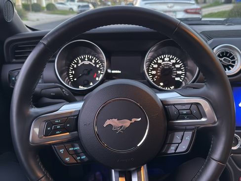 Used 2020 Ford Mustang GT w/ Equipment Group 301A image 5